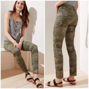 Ann Taylor LOFT Camo Skinny Jeans Pants
